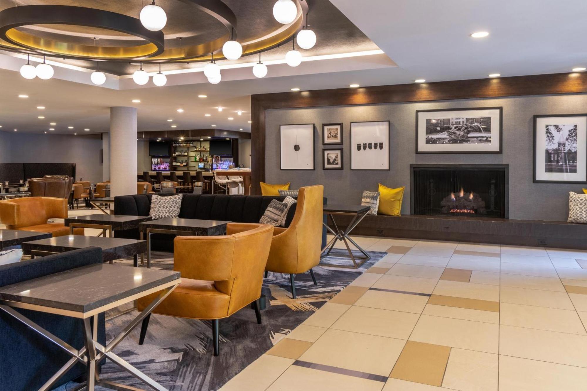 Sheraton Ann Arbor Hotel Extérieur photo